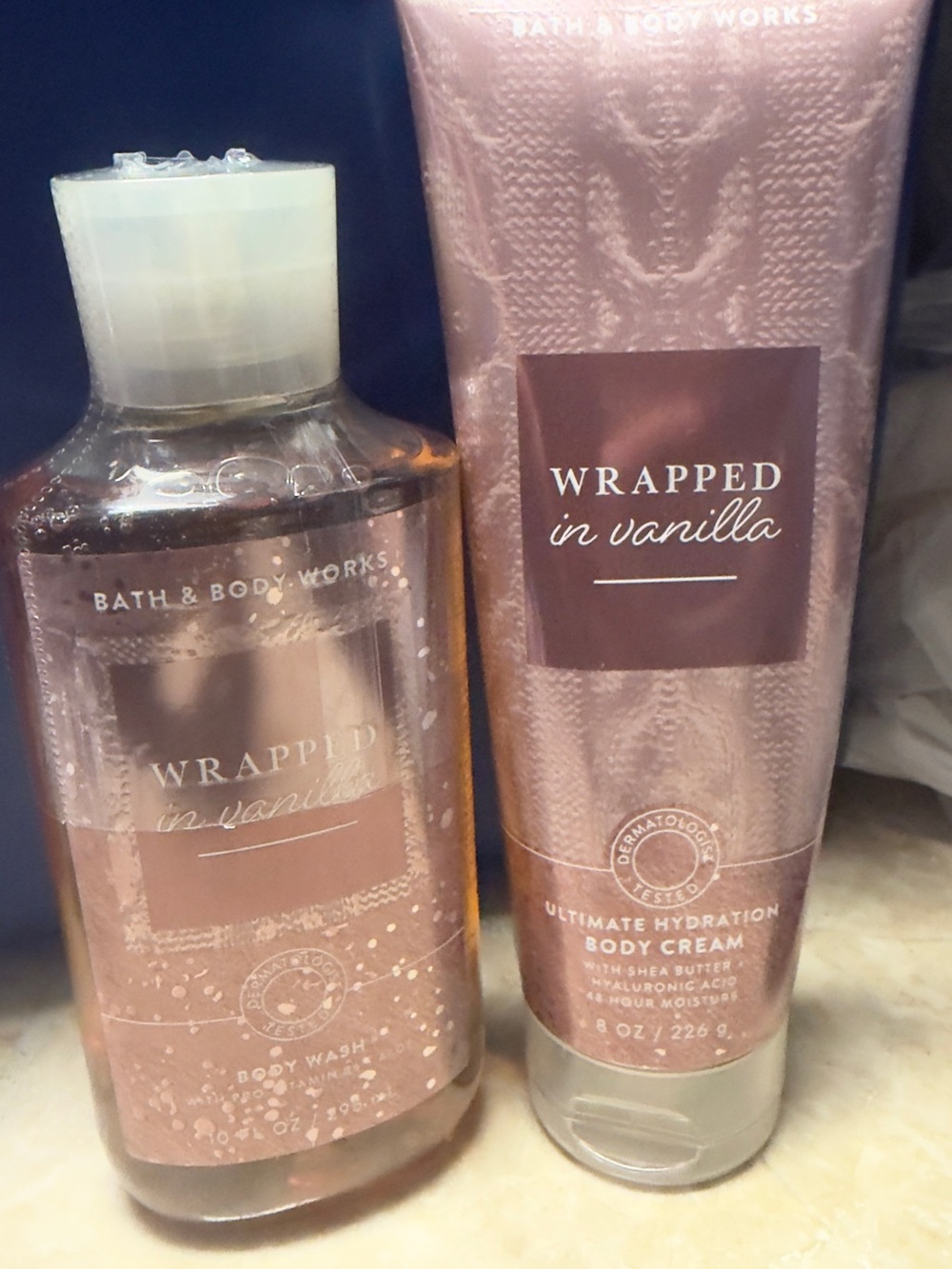 Bath & Body Works Wrapped in Vanilla - Rose Metallic & Clear Bottles